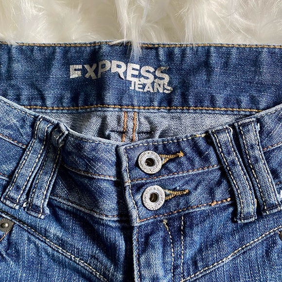 Express Pants & Jumpsuits Express Capri Distressed Blue Jeanscapri
